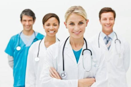 What you need to know to become a registered nurse (RN)